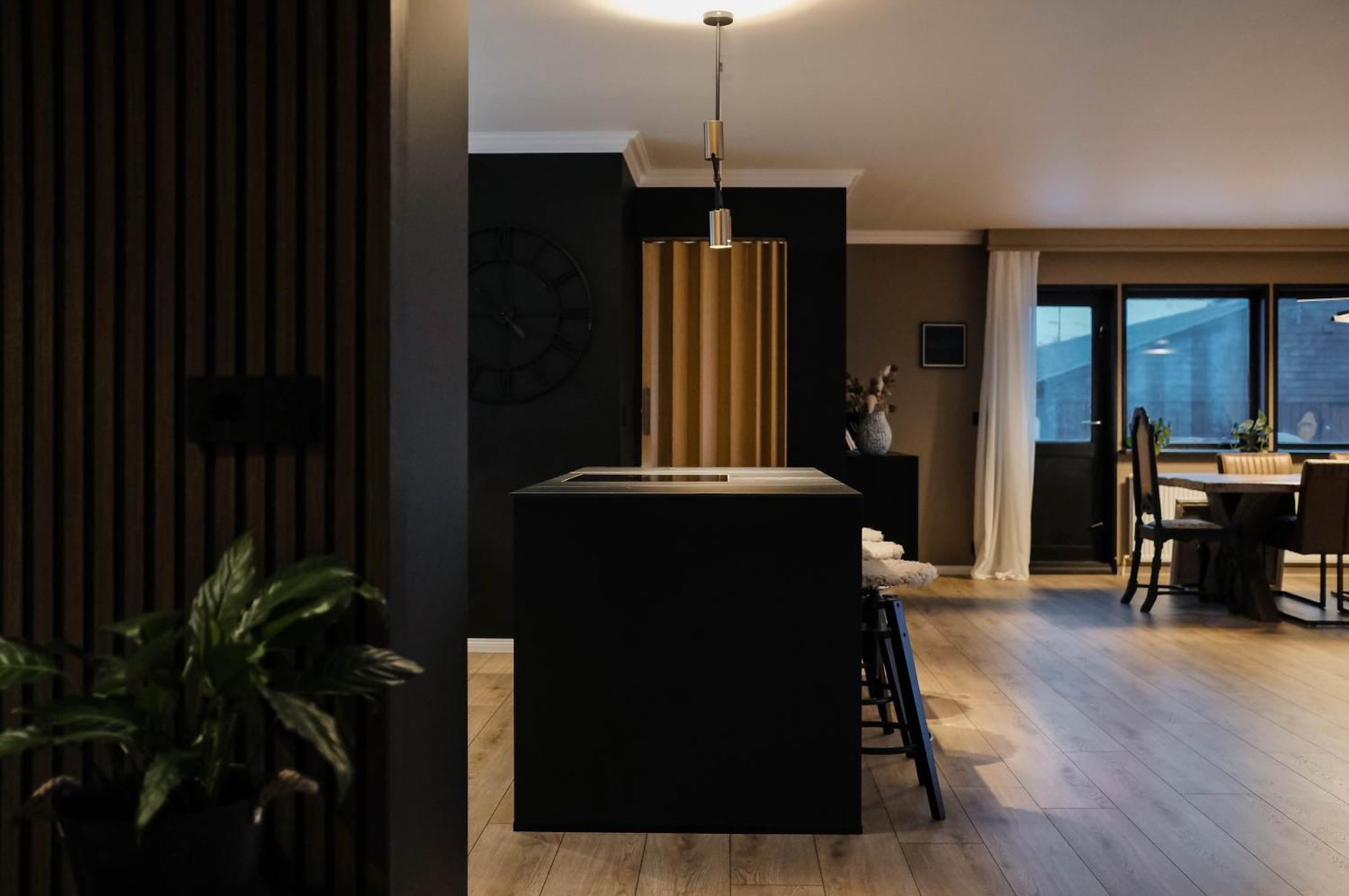 Botnahlid Villa, Mountain And Town Views And Outdoor Sauna Seythisfjorthur Exterior foto