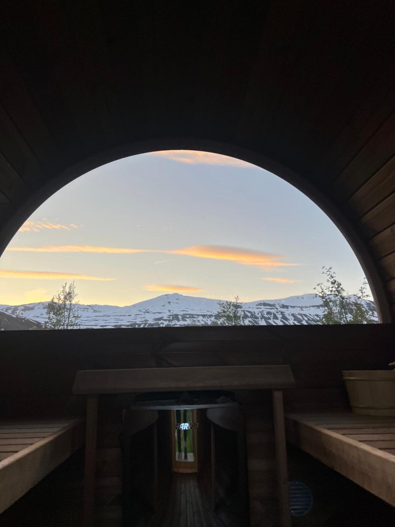 Botnahlid Villa, Mountain And Town Views And Outdoor Sauna Seythisfjorthur Exterior foto